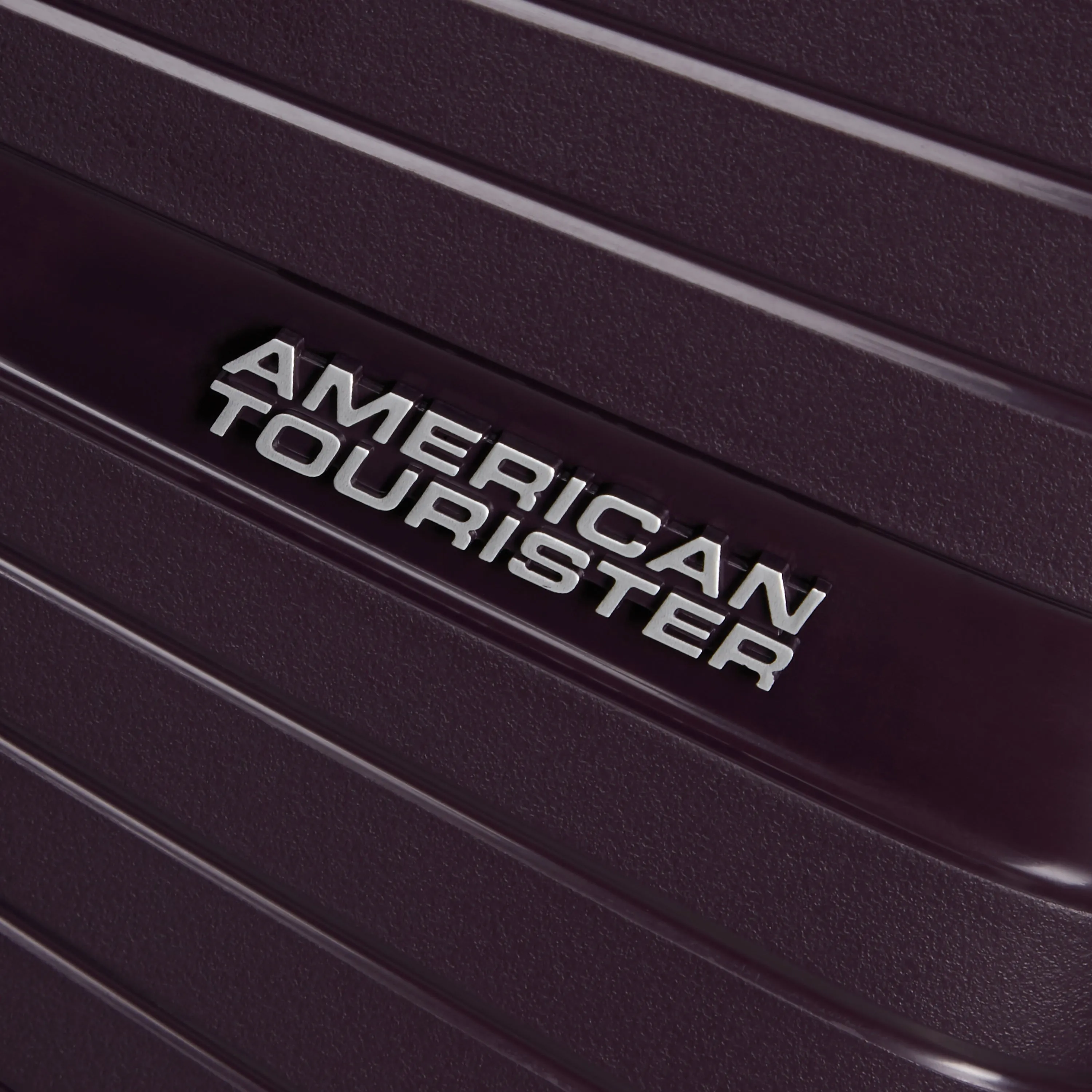American Tourister Airconic Spinner Medium Luggage