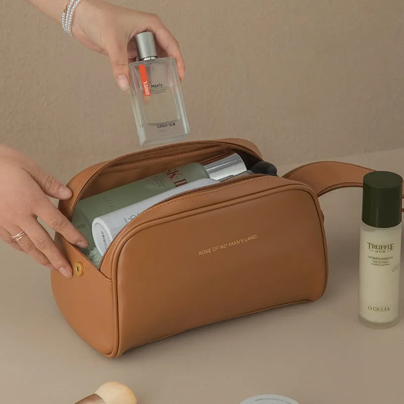 Light Luxury Style Large Capacity Portable Travel Purse High Quality Minimalist Leather Pouch Essential Cosmetic Bag