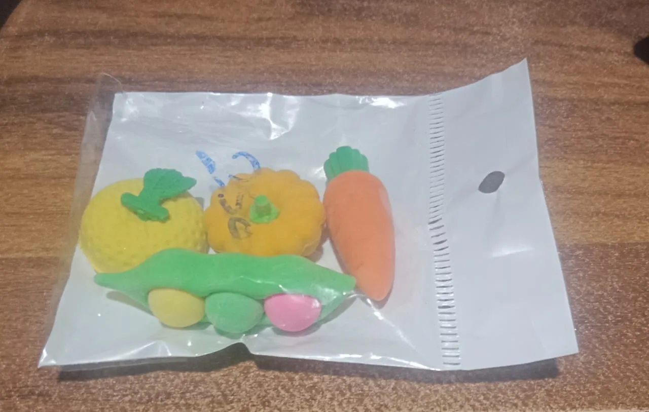 Mix Design Fancy & Stylish Colorful Erasers (1 Set / 3 Pc Set)