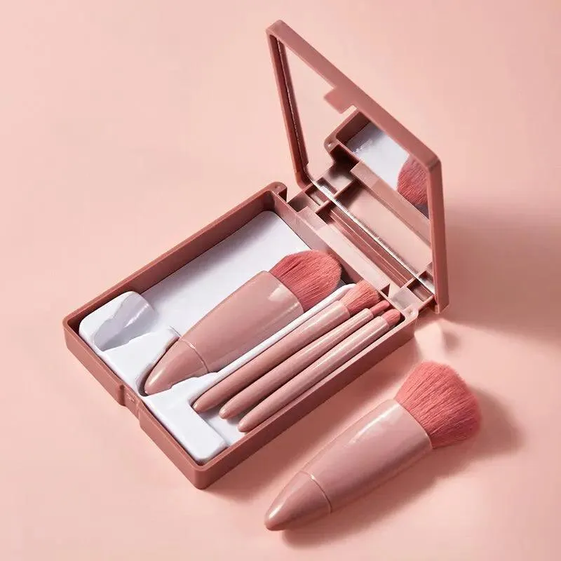 On-The-Go Beauty Set: Mirror & Brushes for Travel Glam