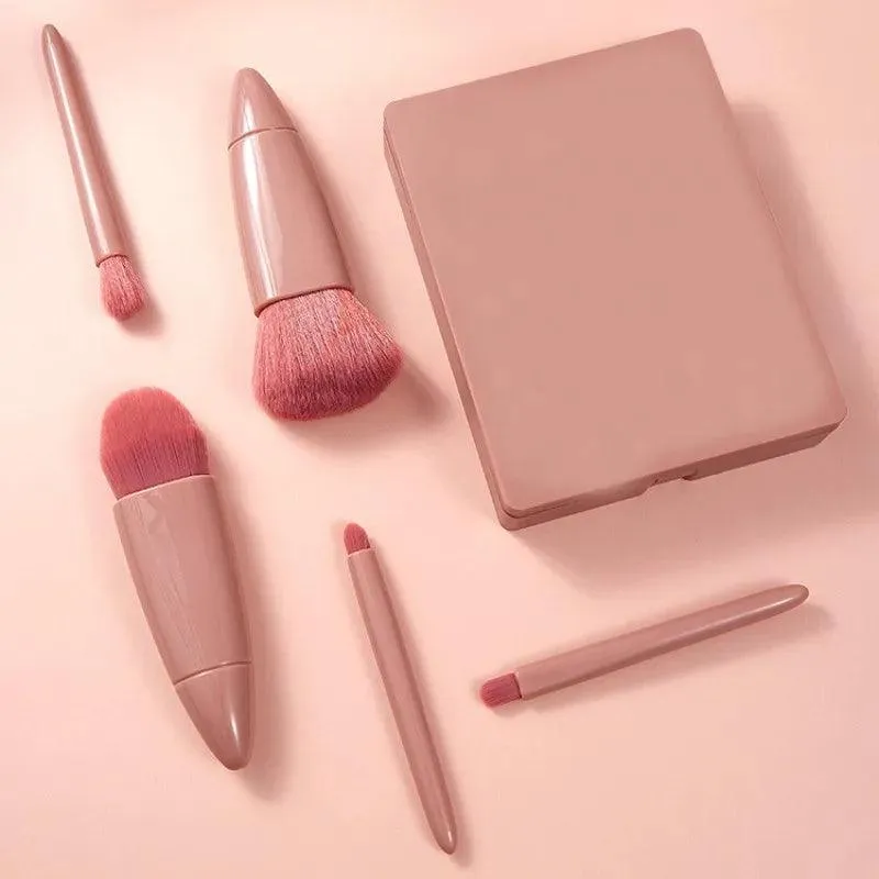 On-The-Go Beauty Set: Mirror & Brushes for Travel Glam
